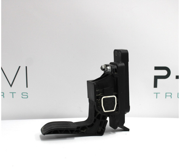 DAF XF106 Gaspedaal 1860240 - Elektrosistēma - Kravas automašīna: foto 1 DAF XF106 Gaspedaal 1860240 - Elektrosistēma - Kravas automašīna: foto 1