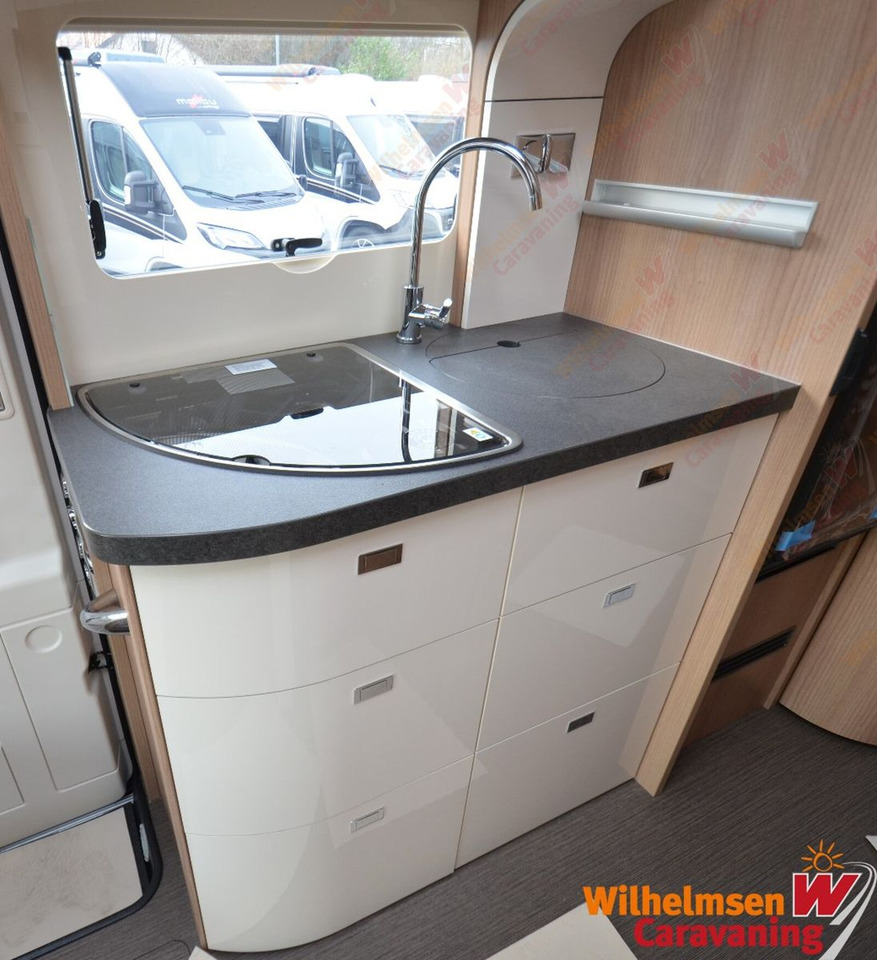 Daļēji integrētais kemperis Carthago c-tourer T  143 LE Fahrassi. *TV*skyview* 32: foto 13