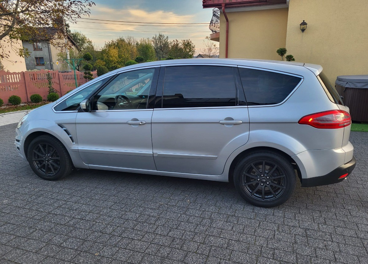 Ford S-Max Super Stan Ful Wypas Doinwestowany - Vieglā automašīna: foto 4 Ford S-Max Super Stan Ful Wypas Doinwestowany - Vieglā automašīna: foto 4