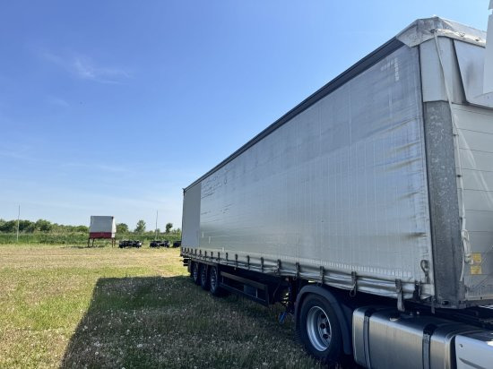 Schmitz SCS BS/Curtainsider S3T - Tenta puspiekabe: foto 2 Schmitz SCS BS/Curtainsider S3T - Tenta puspiekabe: foto 2