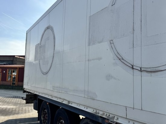 Schmitz SKO24 - Puspiekabe slēgtā virsbūve: foto 2 Schmitz SKO24 - Puspiekabe slēgtā virsbūve: foto 2