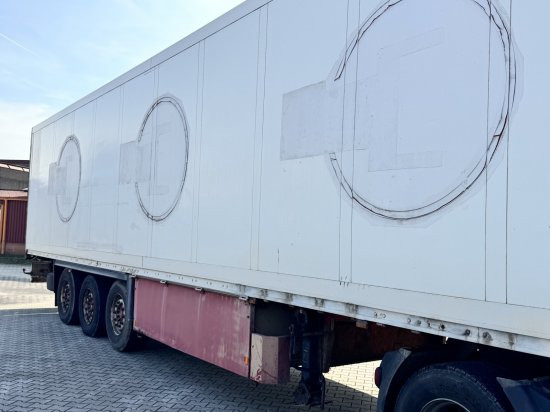 Schmitz SKO24 - Puspiekabe slēgtā virsbūve: foto 5 Schmitz SKO24 - Puspiekabe slēgtā virsbūve: foto 5