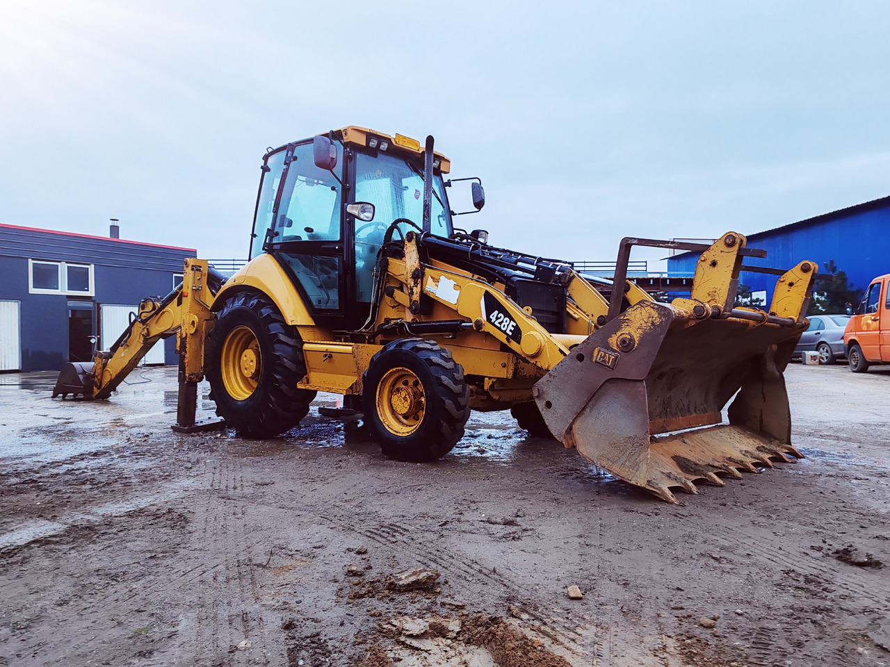 CATERPILLAR 428E - Ekskavators-iekrāvējs: foto 1 CATERPILLAR 428E - Ekskavators-iekrāvējs: foto 1