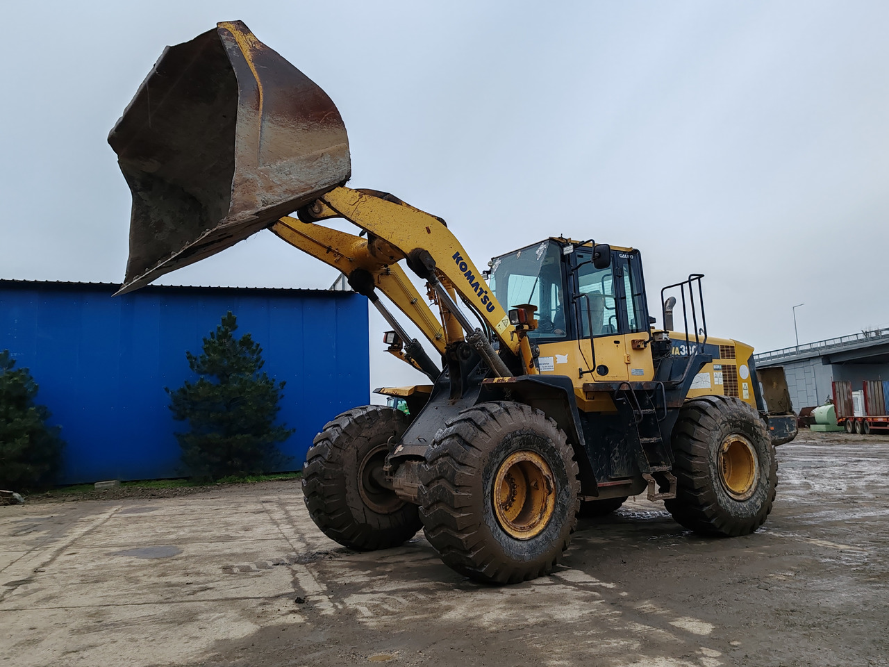 KOMATSU WA 380-S - Riteņu iekrāvējs: foto 1 KOMATSU WA 380-S - Riteņu iekrāvējs: foto 1