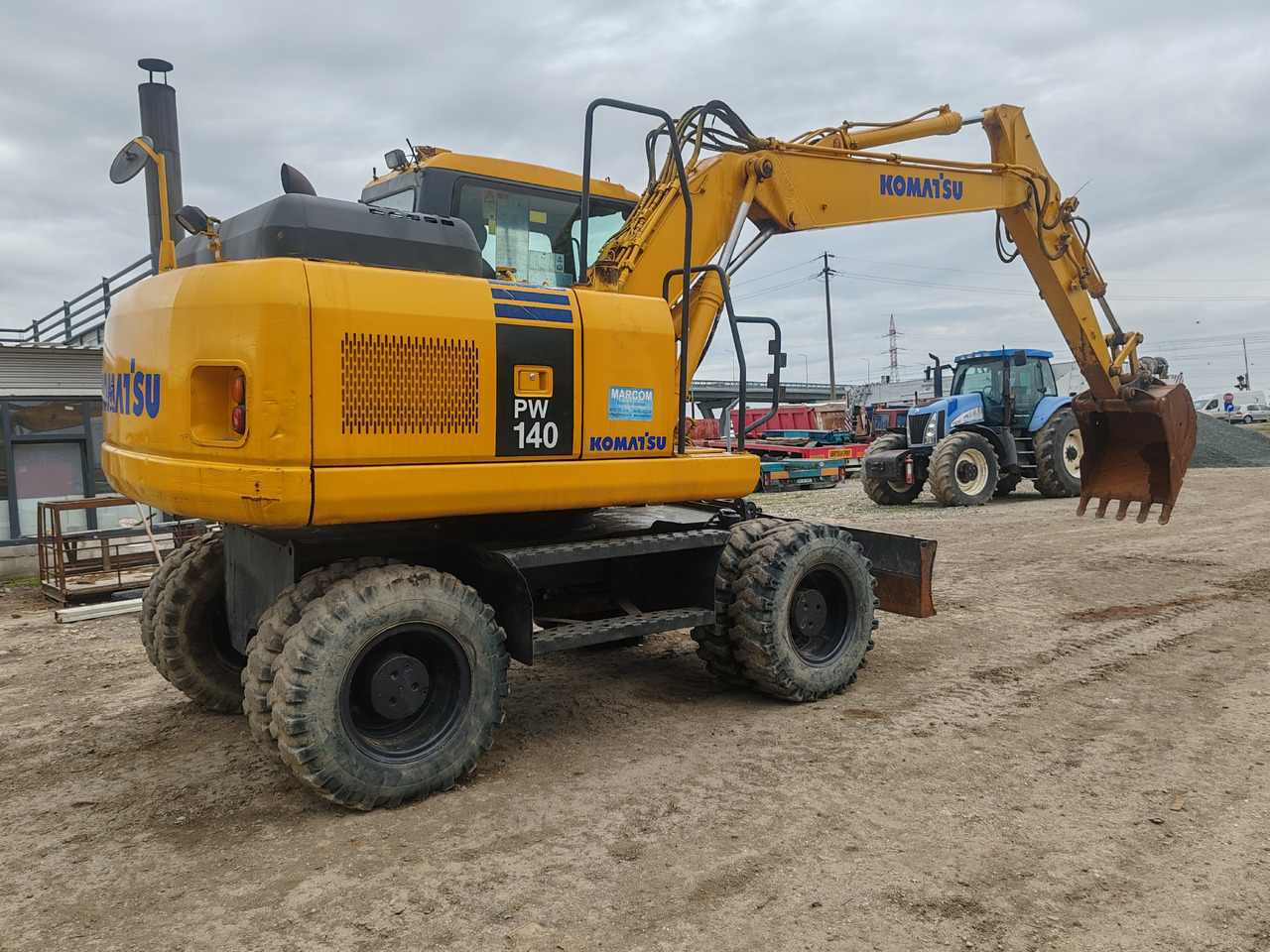 Komatsu PW140-7 - Riteņu ekskavators: foto 3 Komatsu PW140-7 - Riteņu ekskavators: foto 3