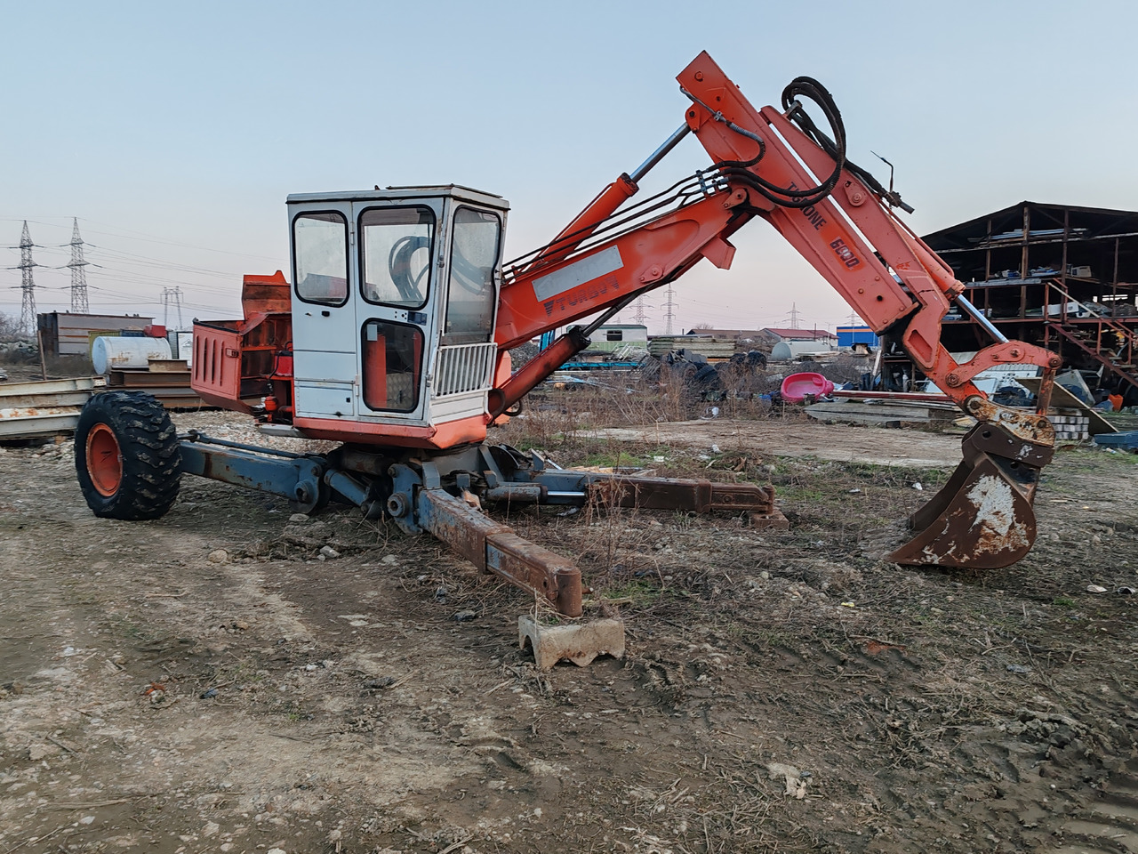 Paianjen Tigrone 6000 Turbo - Soļojošais ekskavators-zirneklis: foto 1 Paianjen Tigrone 6000 Turbo - Soļojošais ekskavators-zirneklis: foto 1