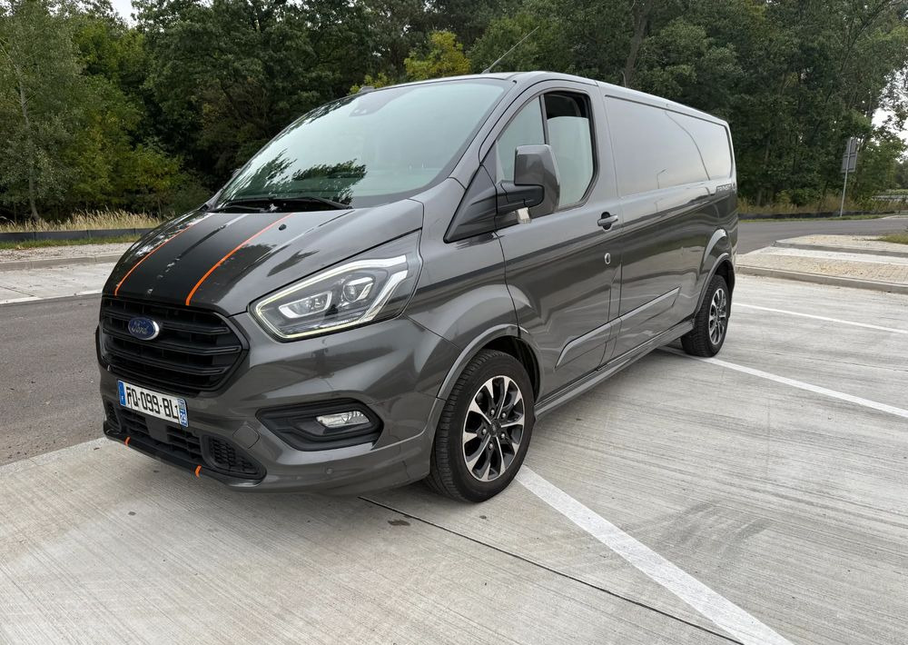 Ford TRANSIT CUSTOM - Mazs furgons: foto 1 Ford TRANSIT CUSTOM - Mazs furgons: foto 1