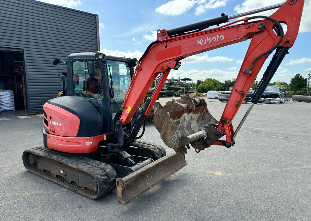 Kāpurķēžu ekskavators Kubota U48-4: foto 1