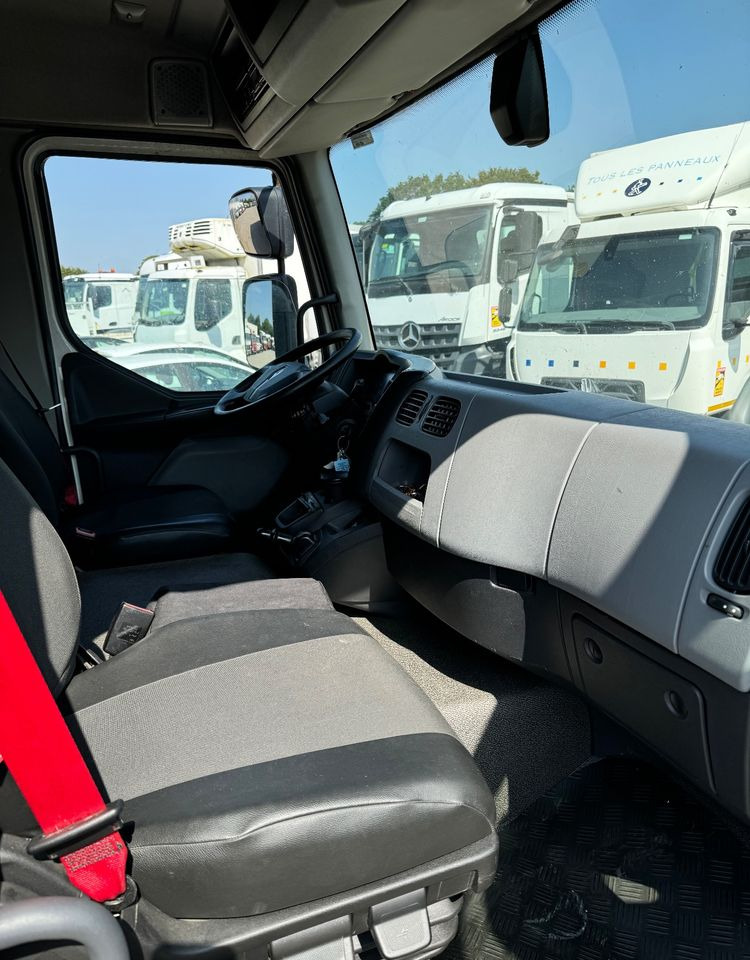 Bortu kravas automašīna/ Platforma Renault D12: foto 7 Bortu kravas automašīna/ Platforma Renault D12: foto 7