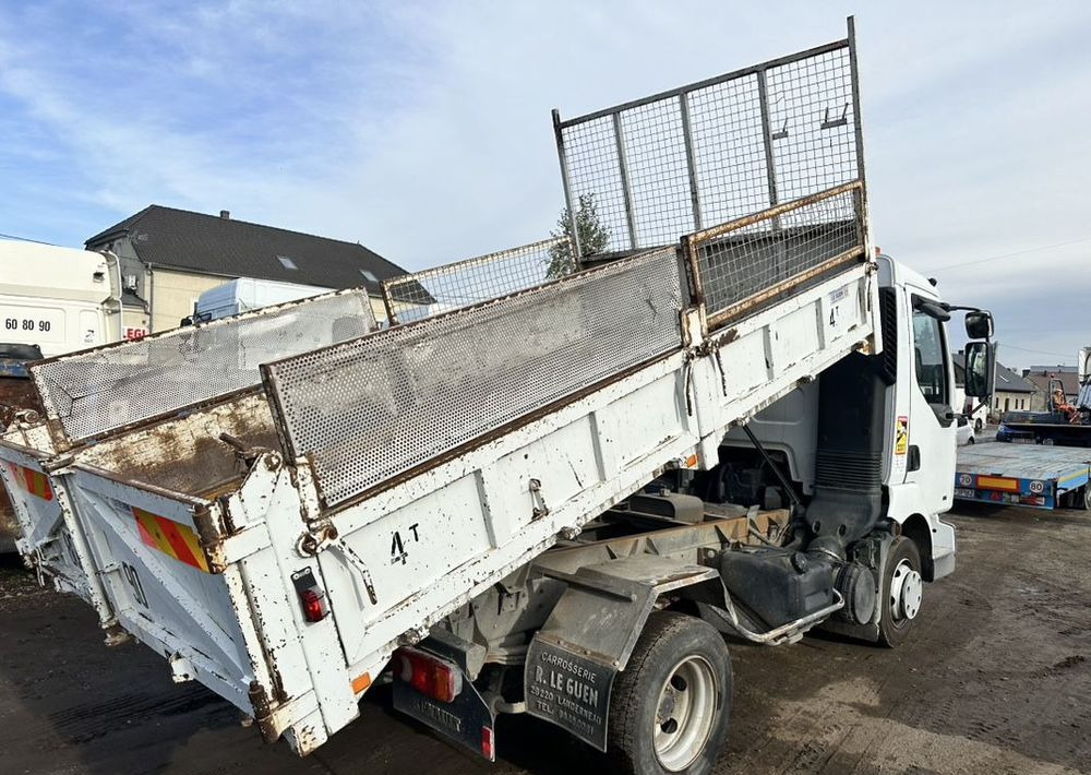 Renault Midlum 135 DXi - Kravas automašīna pašizgāzējs: foto 5 Renault Midlum 135 DXi - Kravas automašīna pašizgāzējs: foto 5