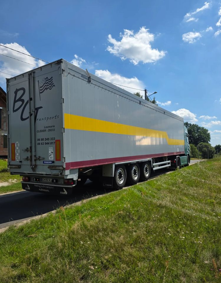 Stas S3-SZ334V - Puspiekabe kustīgās grīdas: foto 3 Stas S3-SZ334V - Puspiekabe kustīgās grīdas: foto 3