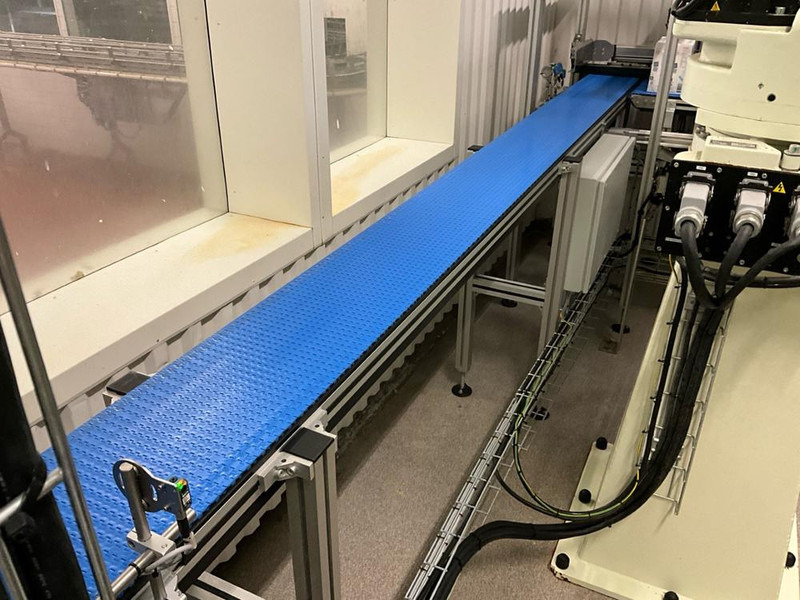 Bila - Lentes konveijers: foto 5 Bila - Lentes konveijers: foto 5