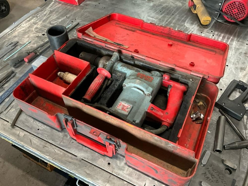 Hilti TE60 - Metālapstrādes iekārta: foto 2 Hilti TE60 - Metālapstrādes iekārta: foto 2