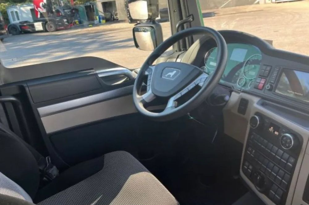 MAN TGM 15.250 - Kravas automašīna ar slēgto virsbūvi: foto 5 MAN TGM 15.250 - Kravas automašīna ar slēgto virsbūvi: foto 5