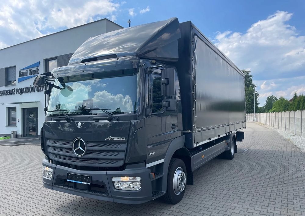Mercedes-Benz ATEGO 1218 - Kravas automašīna ar tentu: foto 1 Mercedes-Benz ATEGO 1218 - Kravas automašīna ar tentu: foto 1