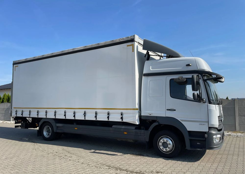 Mercedes-Benz ATEGO 1221, KABINA SYPIALNA! - Kravas automašīna ar tentu: foto 4 Mercedes-Benz ATEGO 1221, KABINA SYPIALNA! - Kravas automašīna ar tentu: foto 4