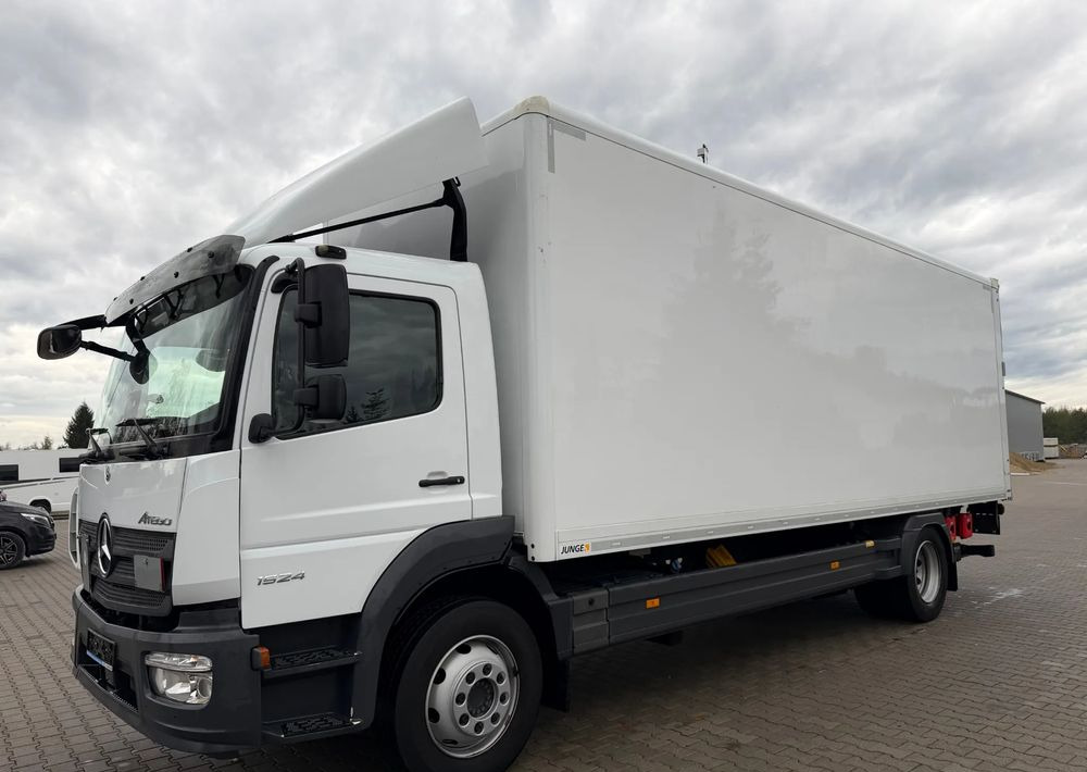 Mercedes-Benz ATEGO 1524 - Kravas automašīna ar slēgto virsbūvi: foto 2 Mercedes-Benz ATEGO 1524 - Kravas automašīna ar slēgto virsbūvi: foto 2