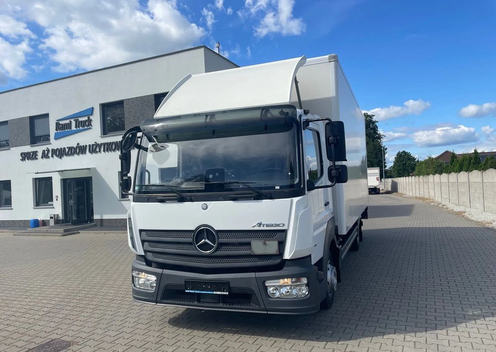 Mercedes-Benz ATEGO 816 ,ładowność 3,1 tony! - Kravas automašīna ar slēgto virsbūvi: foto 2 Mercedes-Benz ATEGO 816 ,ładowność 3,1 tony! - Kravas automašīna ar slēgto virsbūvi: foto 2