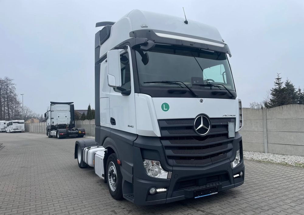 Mercedes-Benz ACTROS 1845, Mega, Gigaspace, Salonka! - Vilcējs: foto 2 Mercedes-Benz ACTROS 1845, Mega, Gigaspace, Salonka! - Vilcējs: foto 2