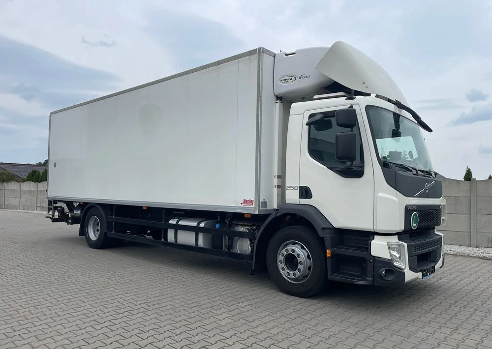 Volvo FE 18.250 Chłodnia! EURO 6! - Kravas automašīna refrižerators: foto 4 Volvo FE 18.250 Chłodnia! EURO 6! - Kravas automašīna refrižerators: foto 4