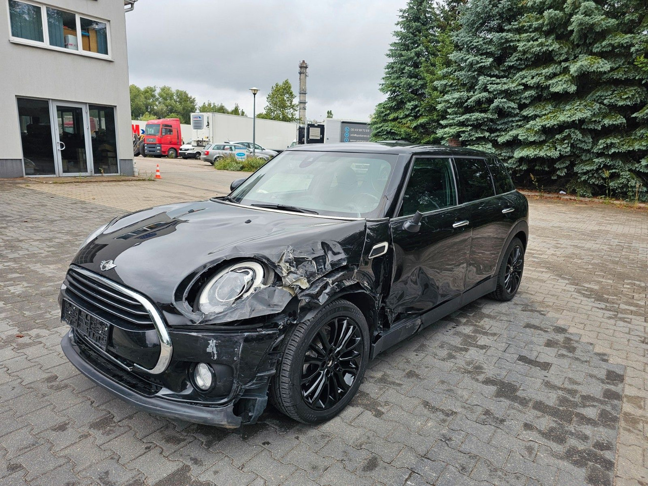 MINI Cooper D Clubman Automatik Harman/Kardon - Universālis: foto 1 MINI Cooper D Clubman Automatik Harman/Kardon - Universālis: foto 1