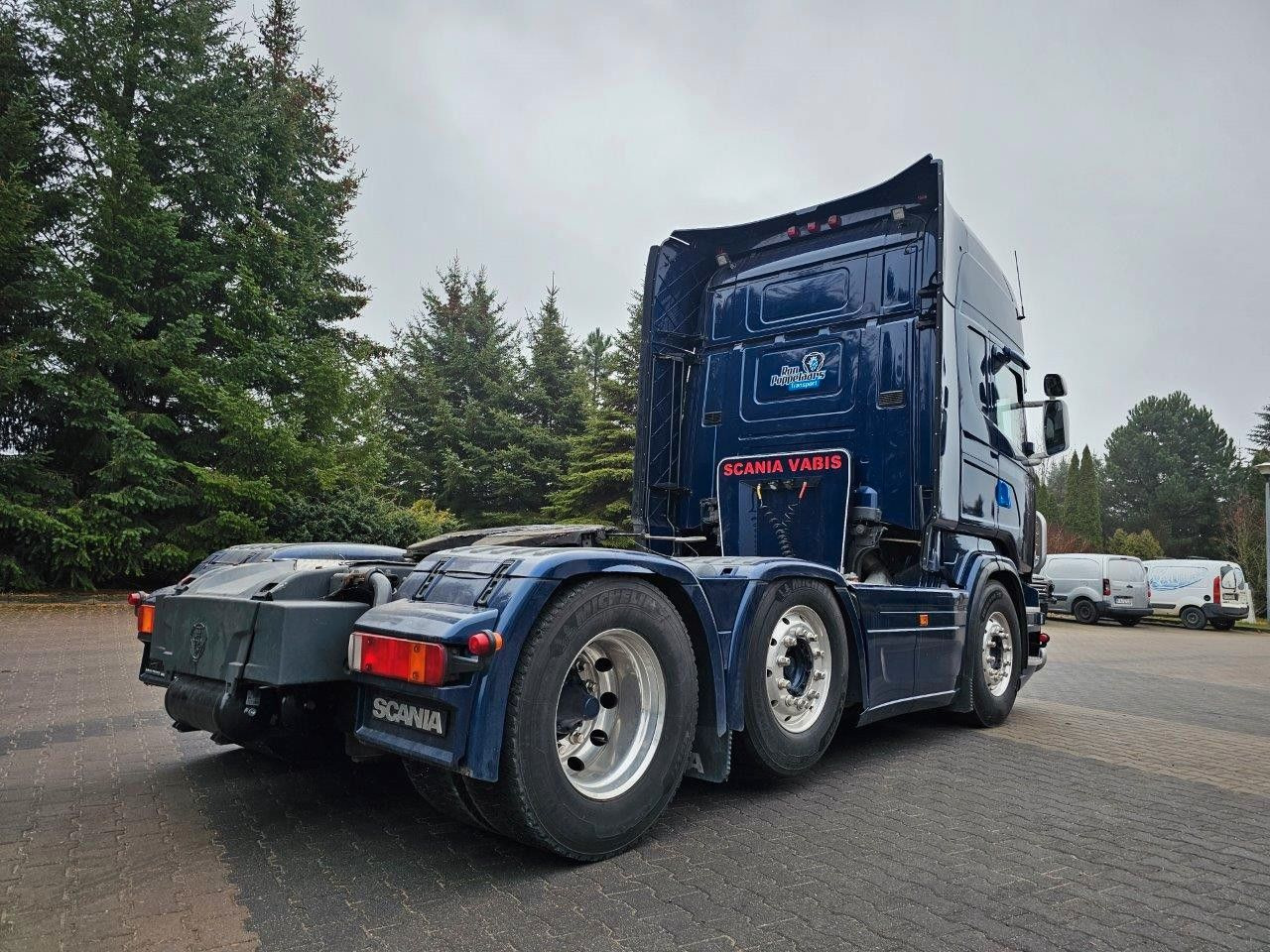 Scania R520 V8 6x2 Lenk/Liftachse Vollaustattung EURO6 - Vilcējs: foto 3 Scania R520 V8 6x2 Lenk/Liftachse Vollaustattung EURO6 - Vilcējs: foto 3