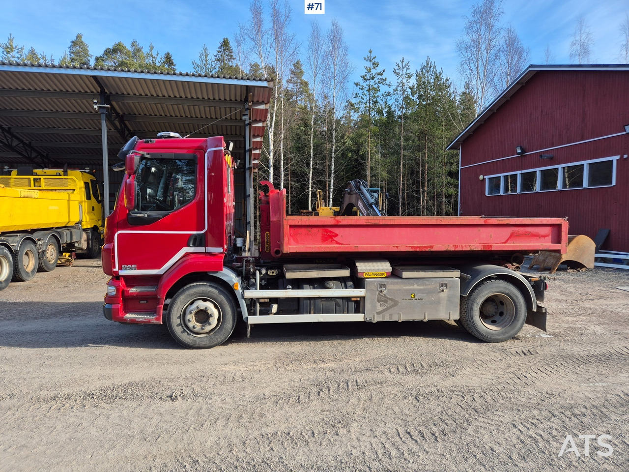 DAF LF55 Hook pallet - Pacēlājs ar āķi: foto 2 DAF LF55 Hook pallet - Pacēlājs ar āķi: foto 2