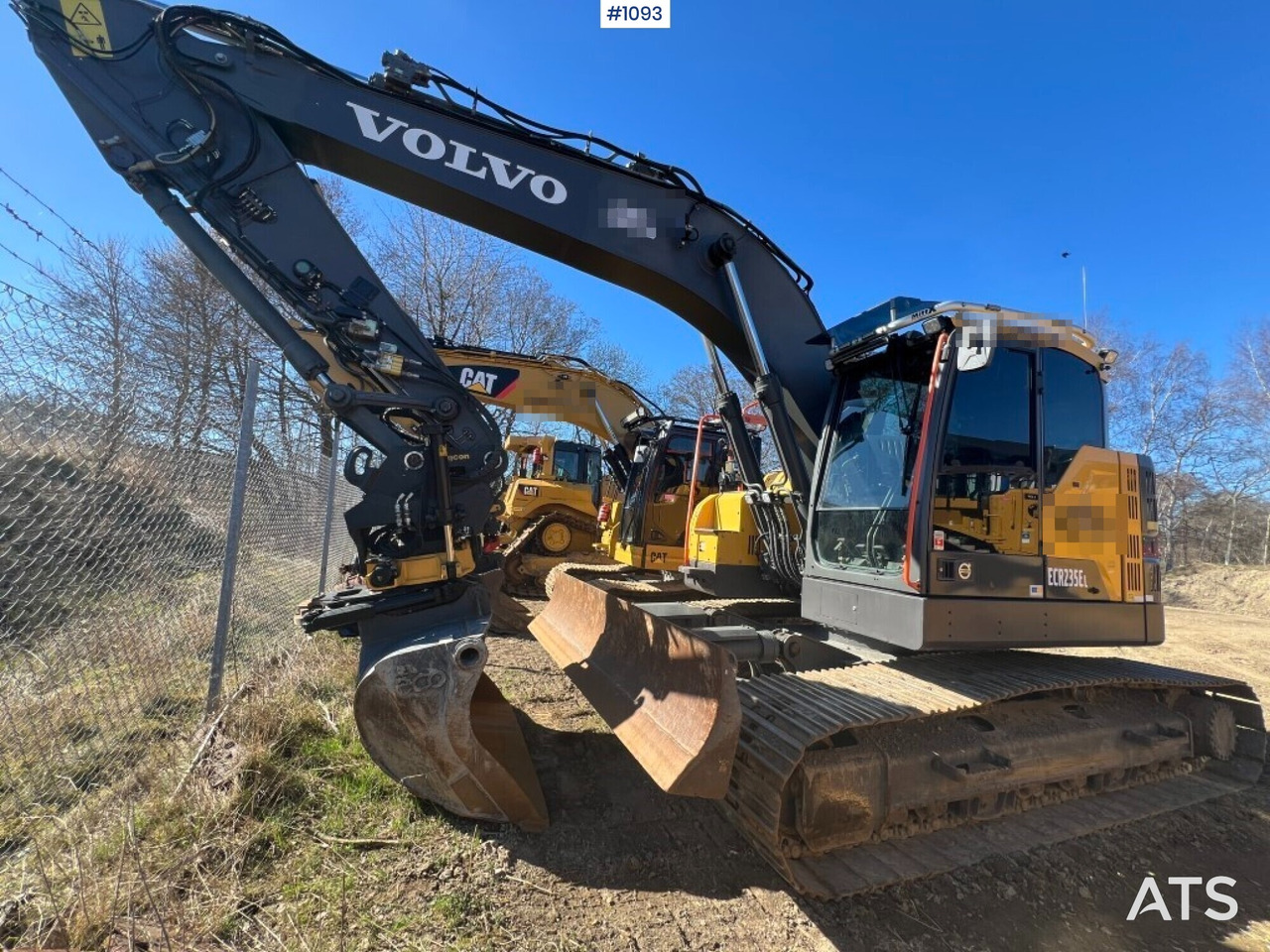 Volvo ECR 235 EL - Ekskavators-iekrāvējs: foto 1 Volvo ECR 235 EL - Ekskavators-iekrāvējs: foto 1