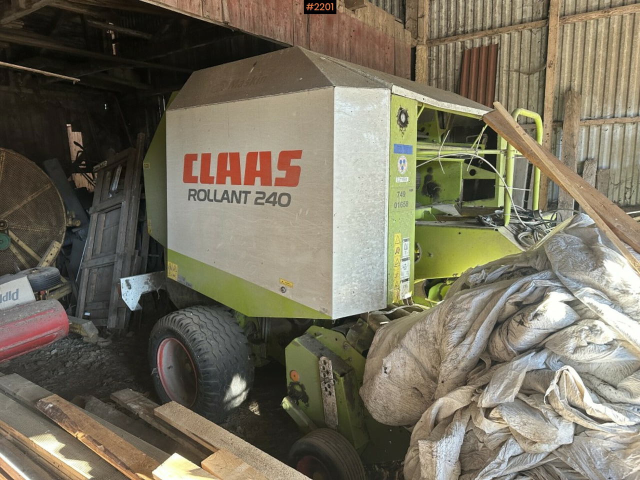 Baler Claas Rollant 240 - Siena sagatavošanas tehnika: foto 1 Baler Claas Rollant 240 - Siena sagatavošanas tehnika: foto 1