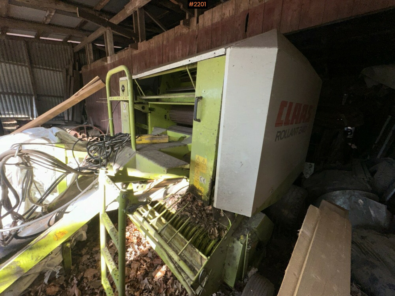 Baler Claas Rollant 240 - Siena sagatavošanas tehnika: foto 3 Baler Claas Rollant 240 - Siena sagatavošanas tehnika: foto 3