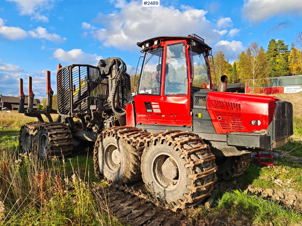 Komatsu 895 Forwarder (VIDEO) - Forvarders: foto 1 Komatsu 895 Forwarder (VIDEO) - Forvarders: foto 1