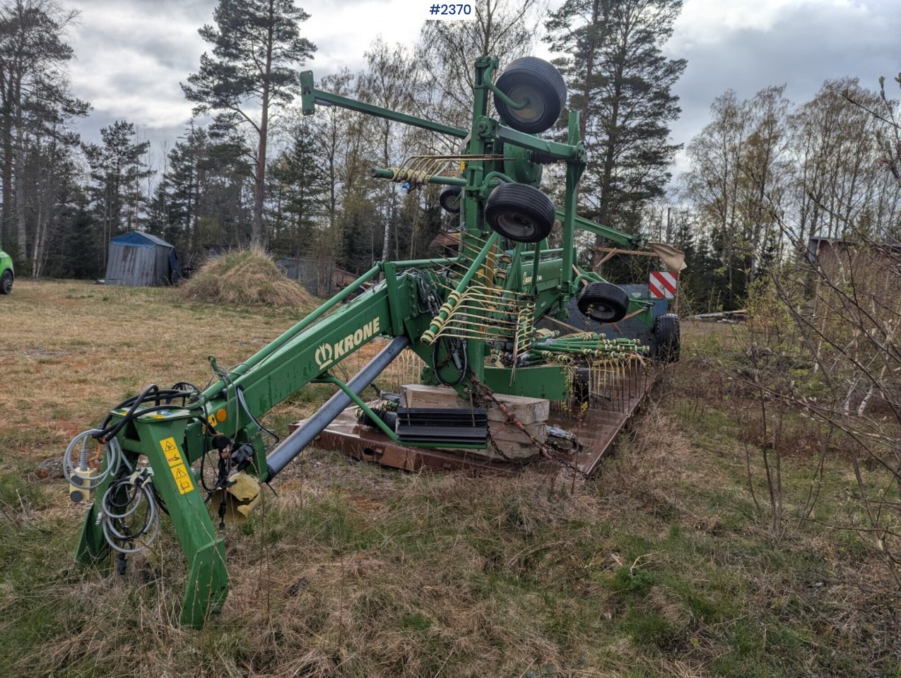 Rotary Rake Krone Swadro 1010 - Siena sagatavošanas tehnika: foto 2 Rotary Rake Krone Swadro 1010 - Siena sagatavošanas tehnika: foto 2
