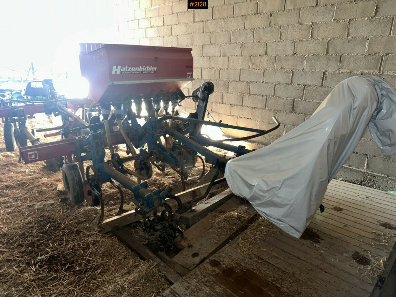 Row crop cleaner Hatzenbichler with fertilizer - Augsnes apstrādes tehnika: foto 3 Row crop cleaner Hatzenbichler with fertilizer - Augsnes apstrādes tehnika: foto 3
