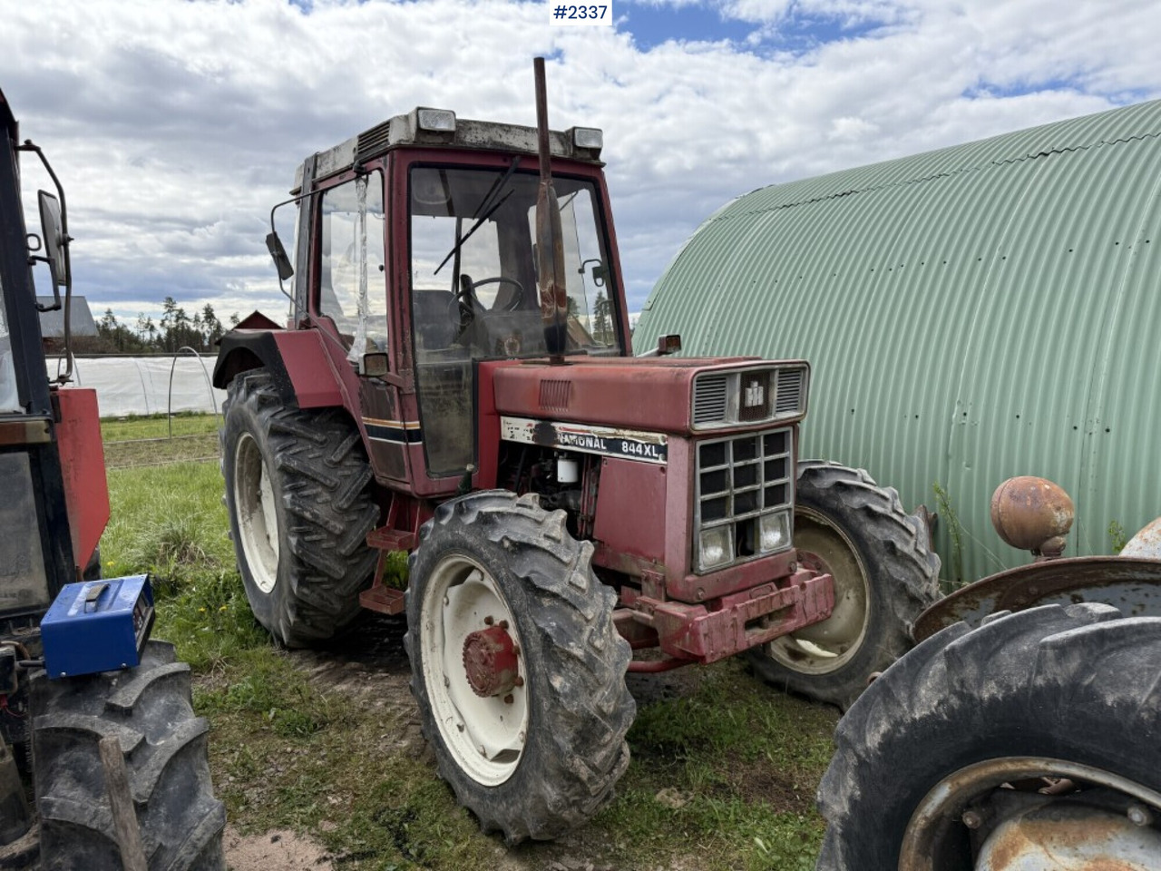 Tractor, International 844 AXL, Repair object - Traktors: foto 1 Tractor, International 844 AXL, Repair object - Traktors: foto 1
