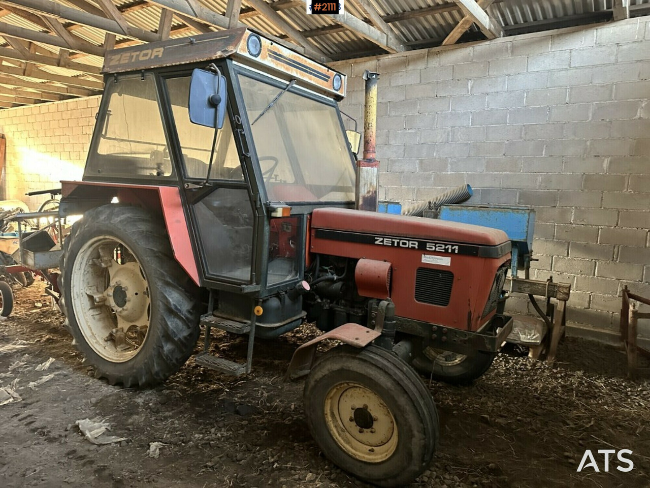Tractor Zetor 5211 - Traktors: foto 1 Tractor Zetor 5211 - Traktors: foto 1