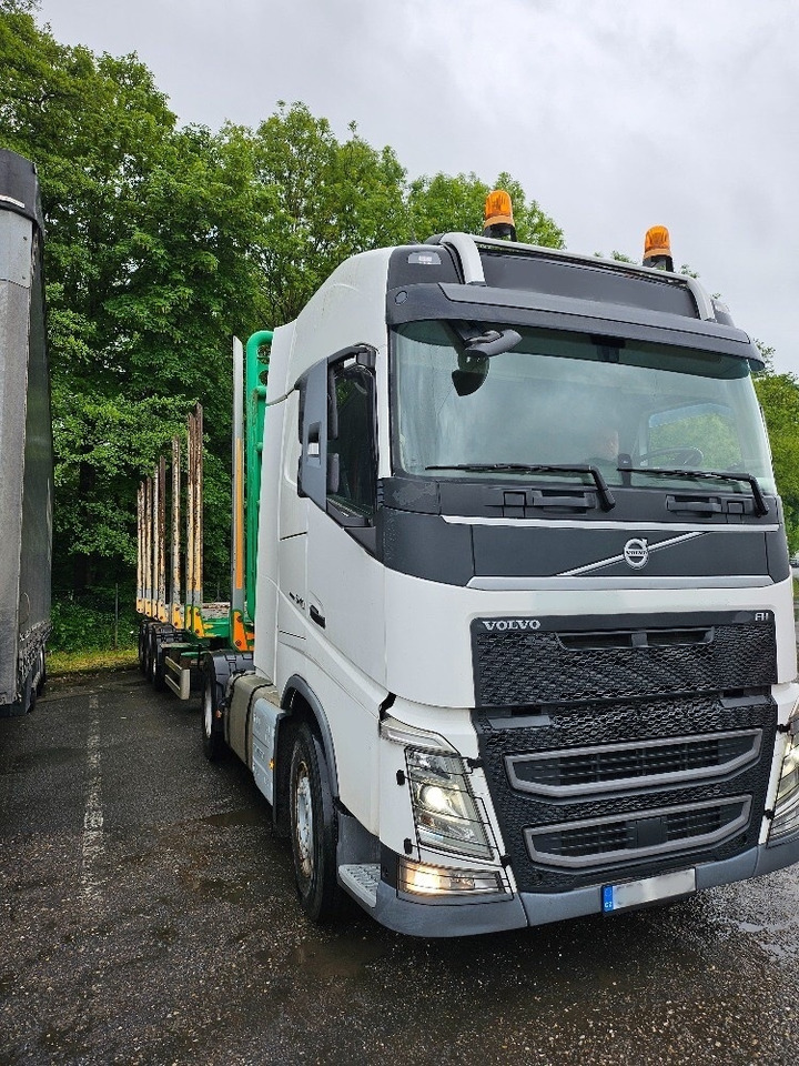 Volvo FH 540 - Kokvedējs: foto 2 Volvo FH 540 - Kokvedējs: foto 2