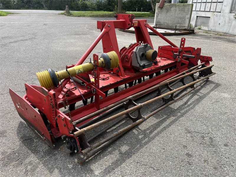 Lely 300-22 - Vertikālā augsnes frēze: foto 3 Lely 300-22 - Vertikālā augsnes frēze: foto 3