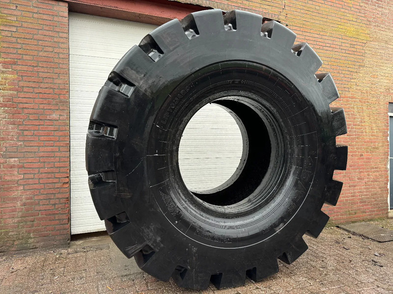 Diversen Liftguard L-5 45/65-45 HEAVY DUTY TIRE - Riepa: foto 2 Diversen Liftguard L-5 45/65-45 HEAVY DUTY TIRE - Riepa: foto 2