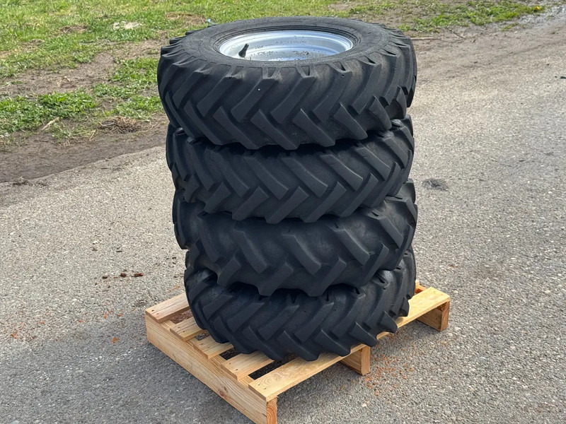 Giant Banden met velg 7.00-12 - Riepa: foto 5 Giant Banden met velg 7.00-12 - Riepa: foto 5