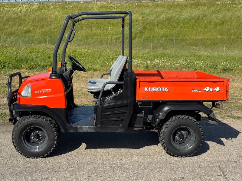Kubota RTV 900 4X4 - Motobloks: foto 3 Kubota RTV 900 4X4 - Motobloks: foto 3