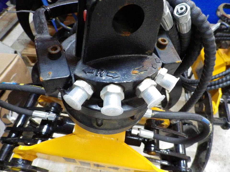 Holzgreifer JPC für Minibagger (netto 1.000,00 Euro) - Greiferi - Celtniecības tehnika: foto 3 Holzgreifer JPC für Minibagger (netto 1.000,00 Euro) - Greiferi - Celtniecības tehnika: foto 3