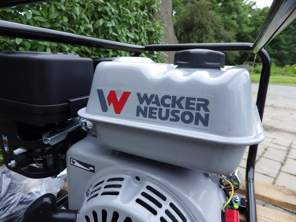 ORIGINAL Wacker Neuson Wasserpumpe MCP2 mit Benzinmotor - Ūdens sūknis: foto 2 ORIGINAL Wacker Neuson Wasserpumpe MCP2 mit Benzinmotor - Ūdens sūknis: foto 2