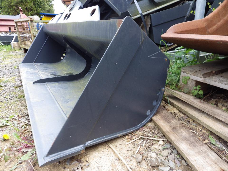 Schwenkbare Grabenräumlöffel MS01 3 x auf Lager - Ekskavatora kauss: foto 1 Schwenkbare Grabenräumlöffel MS01 3 x auf Lager - Ekskavatora kauss: foto 1