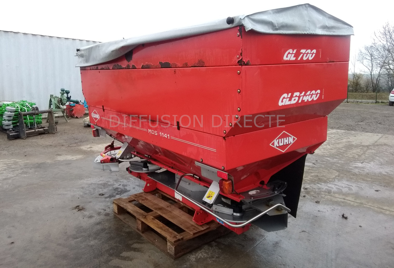 KUHN DISTRIBUTEUR D'ENGRAIS MDS 1141 - Minerālmēslu izkliedētājs: foto 4 KUHN DISTRIBUTEUR D'ENGRAIS MDS 1141 - Minerālmēslu izkliedētājs: foto 4
