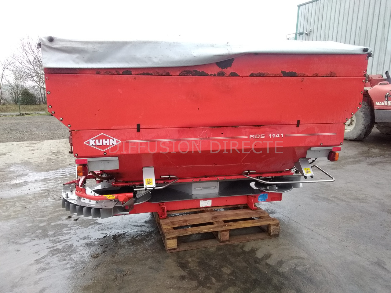 KUHN DISTRIBUTEUR D'ENGRAIS MDS 1141 - Minerālmēslu izkliedētājs: foto 3 KUHN DISTRIBUTEUR D'ENGRAIS MDS 1141 - Minerālmēslu izkliedētājs: foto 3