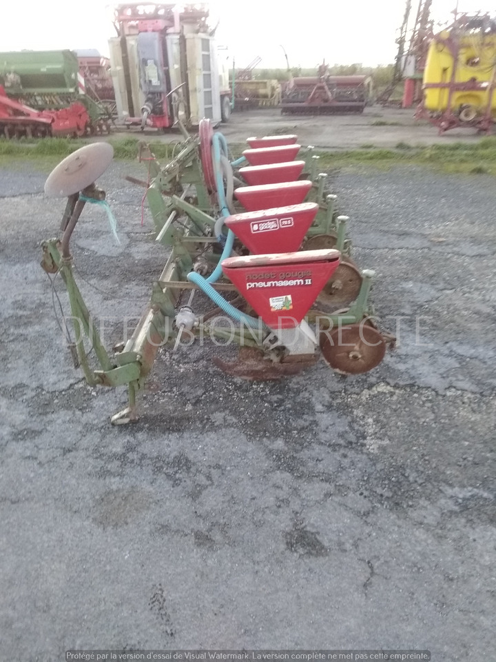 NODET SEMOIR MONOGRAINE PN II - Precīzās izsējas sējmašīna: foto 4 NODET SEMOIR MONOGRAINE PN II - Precīzās izsējas sējmašīna: foto 4