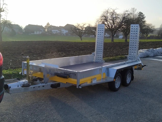 BRIAN JAMES TRAILERS GeneralPlant - Auto piekabe: foto 1 BRIAN JAMES TRAILERS GeneralPlant - Auto piekabe: foto 1