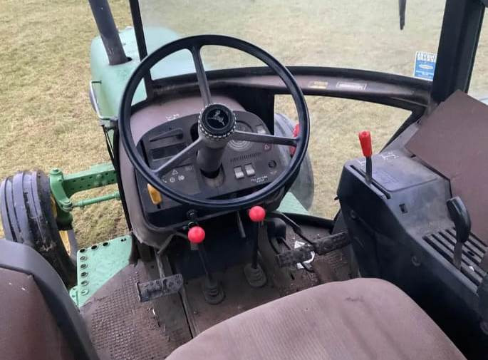 1988 John Deere 2650 2wd tractor - Traktors: foto 3 1988 John Deere 2650 2wd tractor - Traktors: foto 3