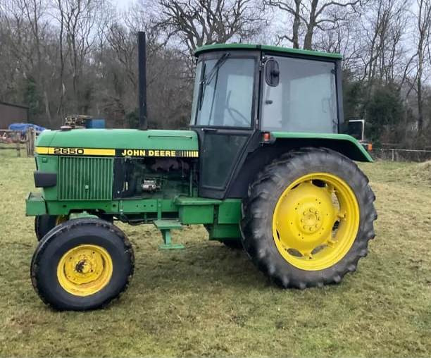 1988 John Deere 2650 2wd tractor - Traktors: foto 5 1988 John Deere 2650 2wd tractor - Traktors: foto 5