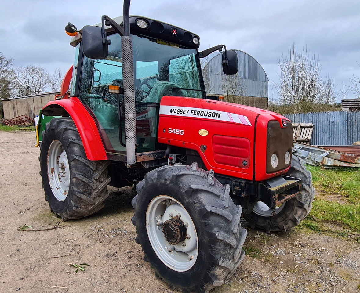 2004 5455 4wd Speedshift Transmission - Traktors: foto 1 2004 5455 4wd Speedshift Transmission - Traktors: foto 1